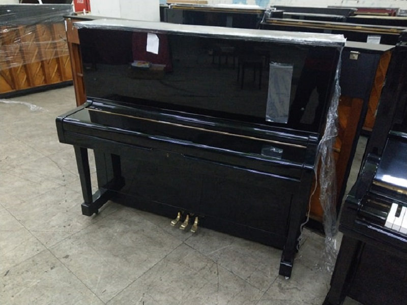  鋼琴老師建議我不要買電鋼琴，要我買中古鋼琴，為什麼? 