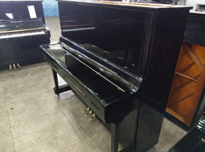 很多人以為，挑鋼琴只要問老師或賣家。