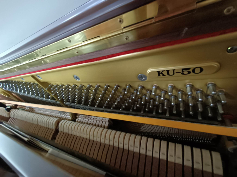  二手鋼琴價格怎麼看？3 萬、5 萬、7 萬差在哪？ 